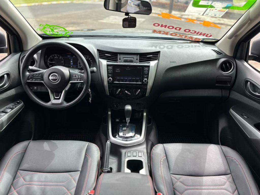 NISSAN Frontier - Foto