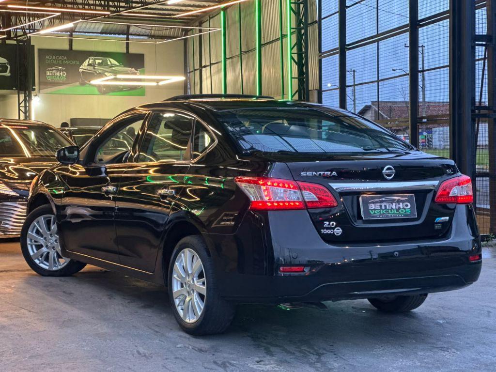 NISSAN Sentra - Foto