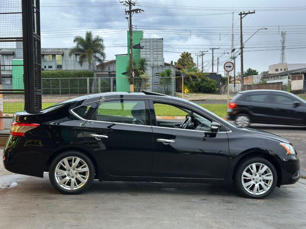 NISSAN Sentra - Foto