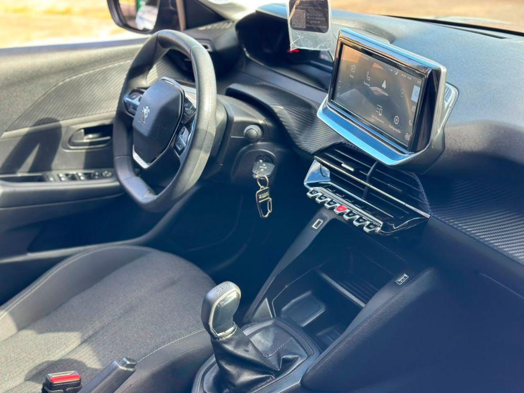 PEUGEOT 208 - Foto