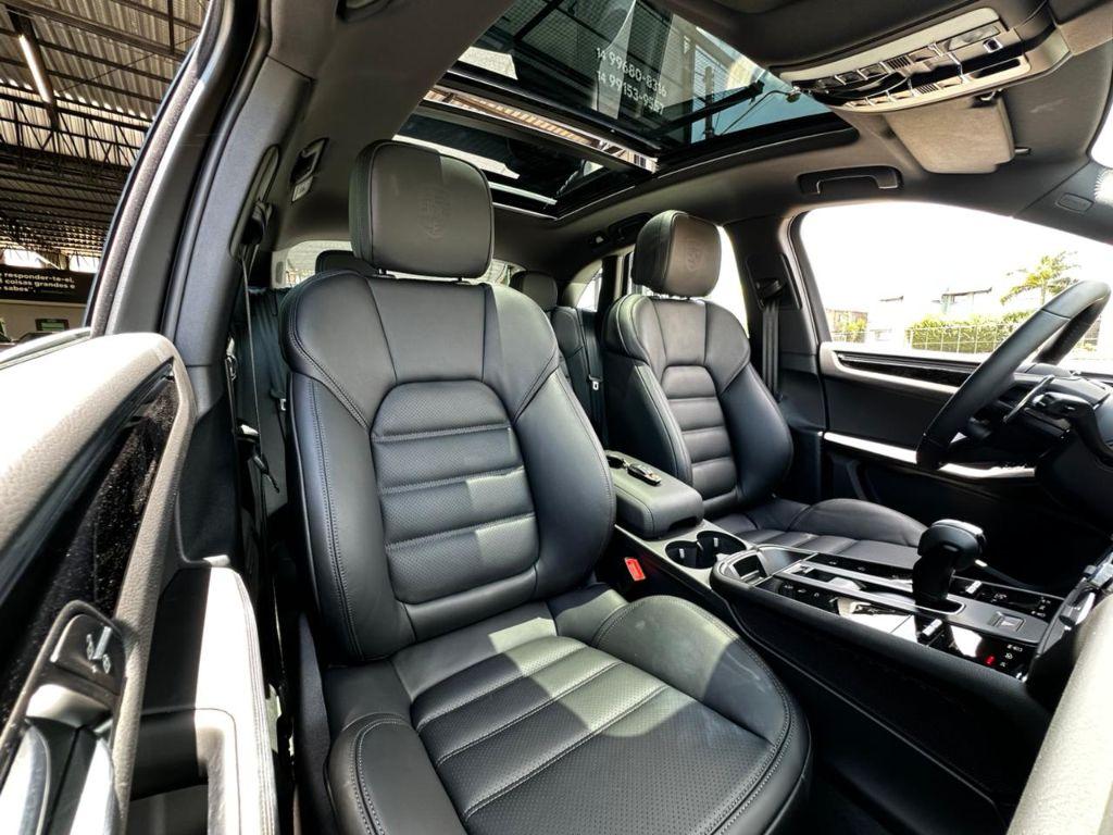 PORSCHE Macan - Foto