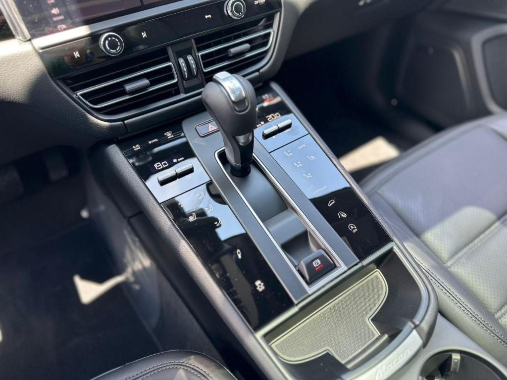 PORSCHE Macan - Foto