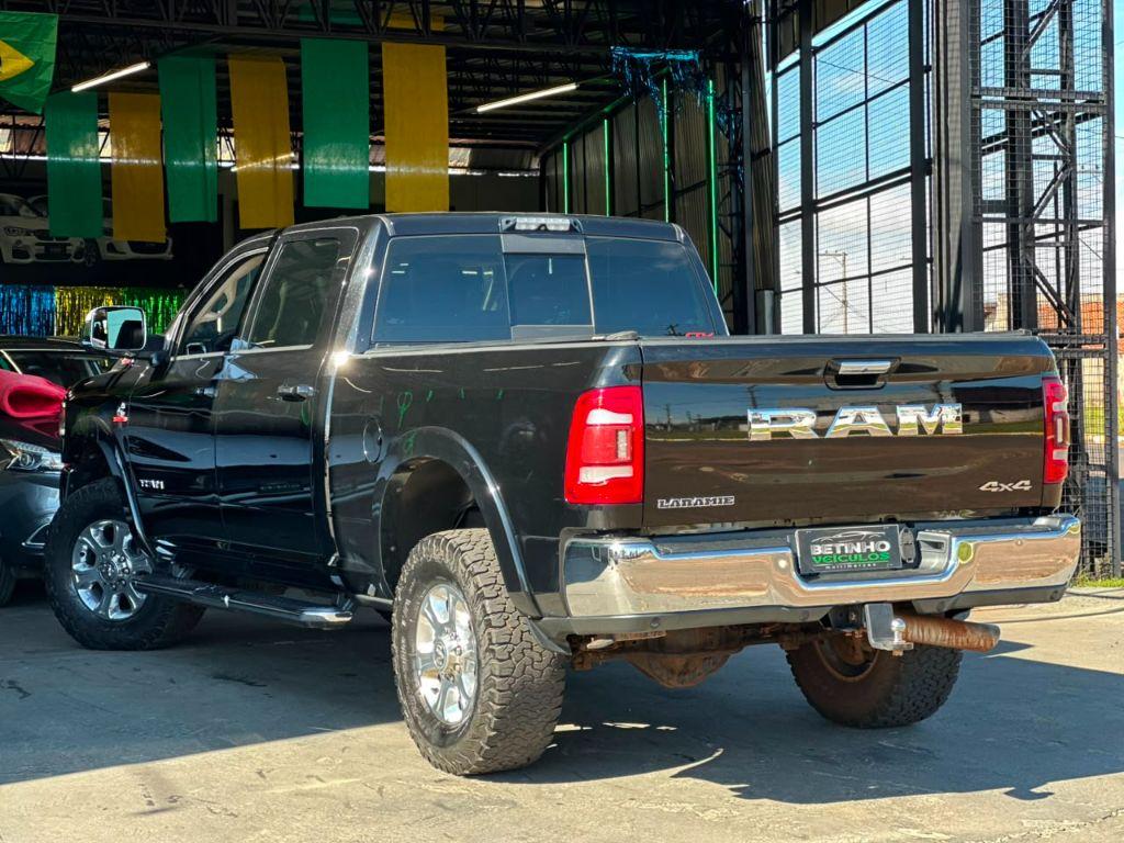RAM 2500 - Foto