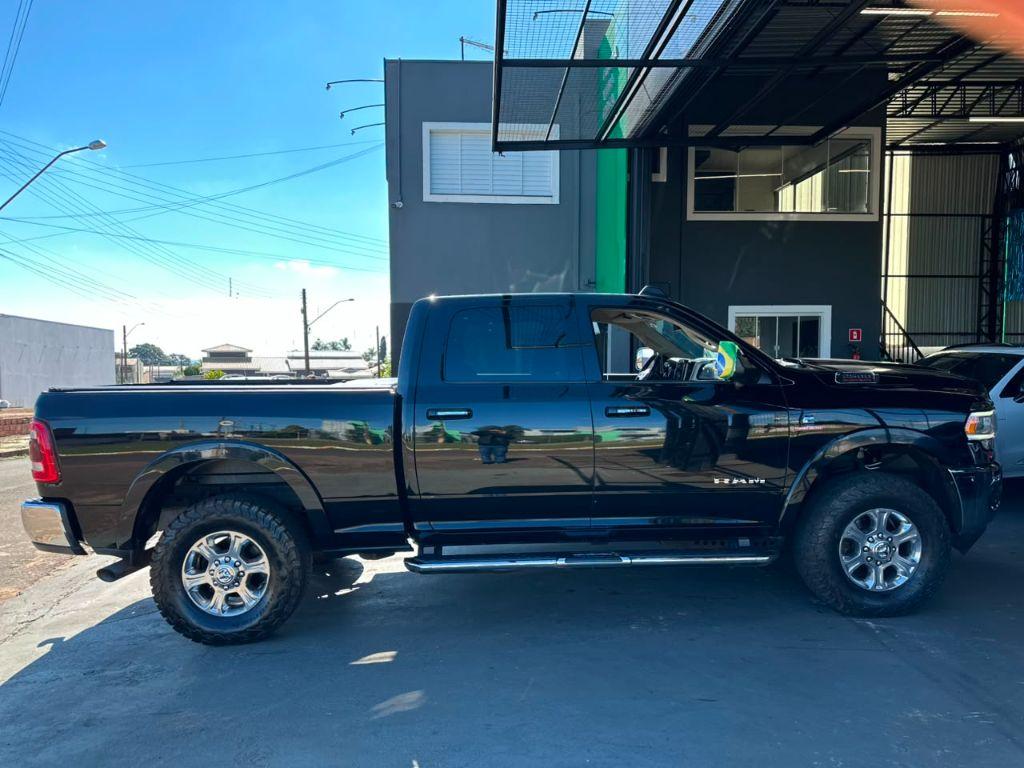 RAM 2500 - Foto