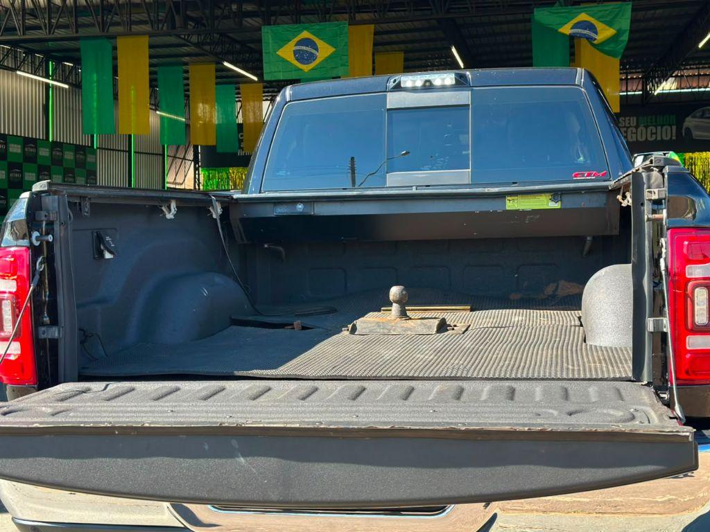 RAM 2500 - Foto