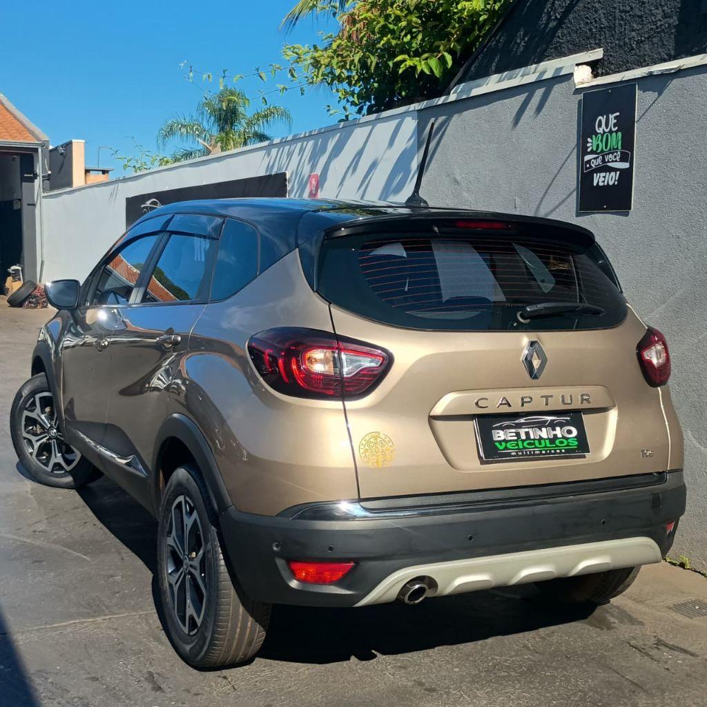 RENAULT Captur - Foto