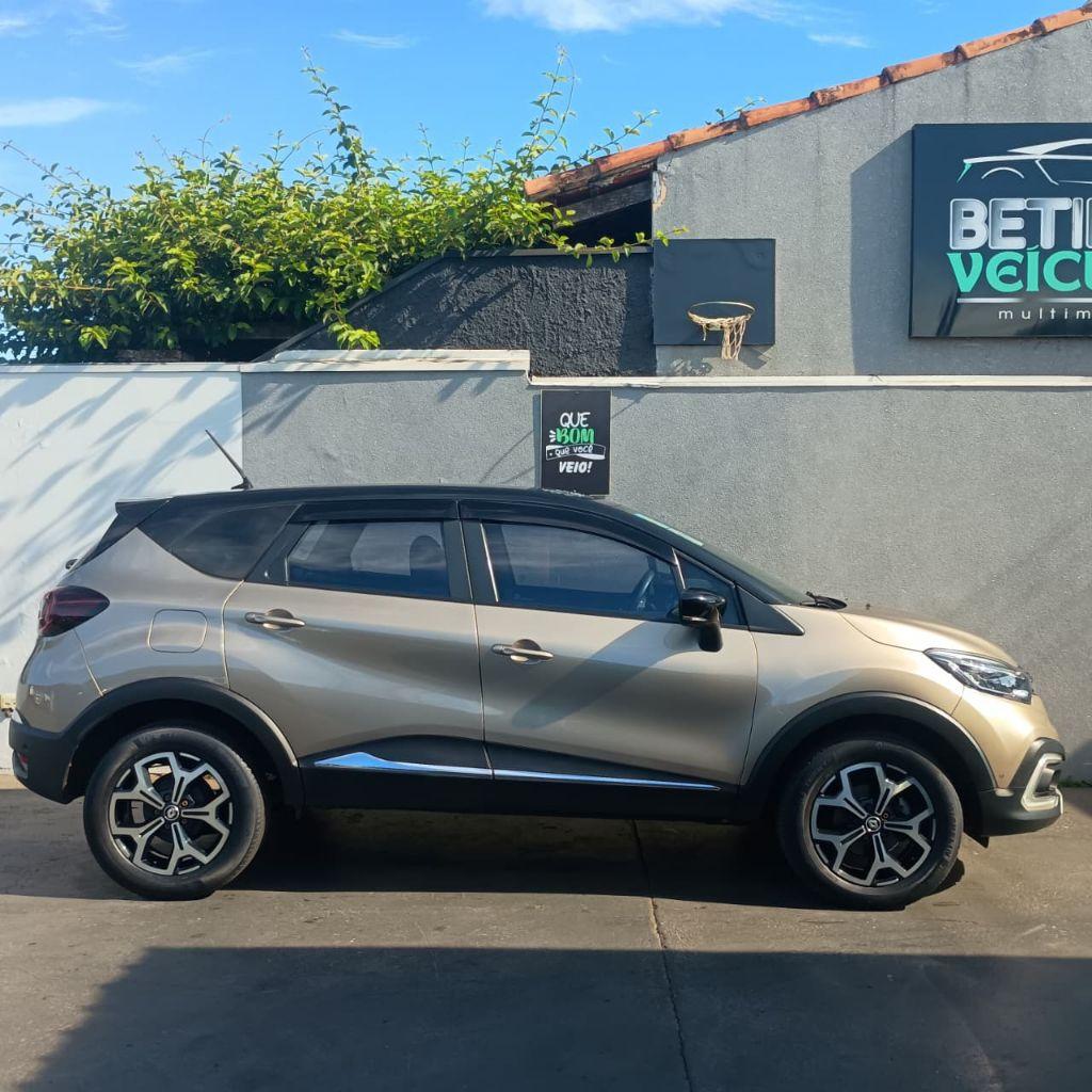 RENAULT Captur - Foto