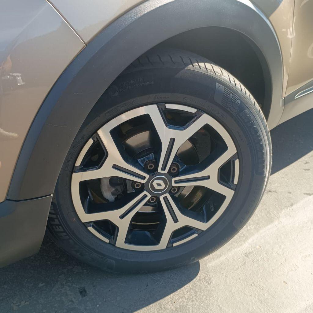 RENAULT Captur - Foto