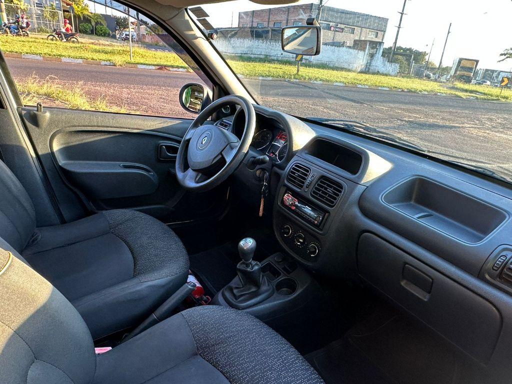 RENAULT Clio Hatch - Foto