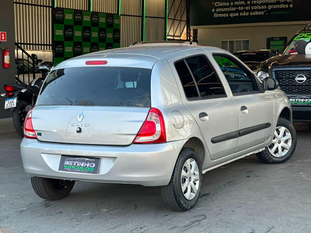 RENAULT Clio Hatch - Foto