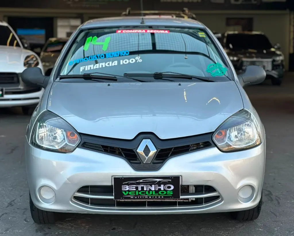 RENAULT Clio Hatch - Foto