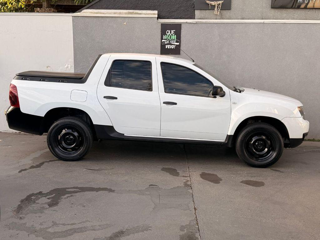 RENAULT Duster - Foto