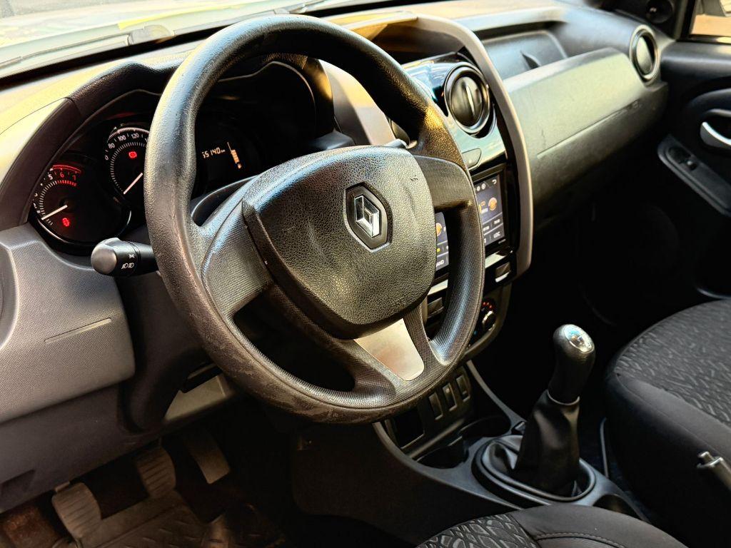 RENAULT Duster - Foto