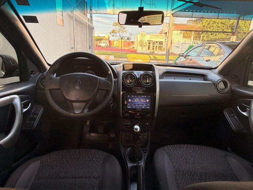 RENAULT Duster - Foto