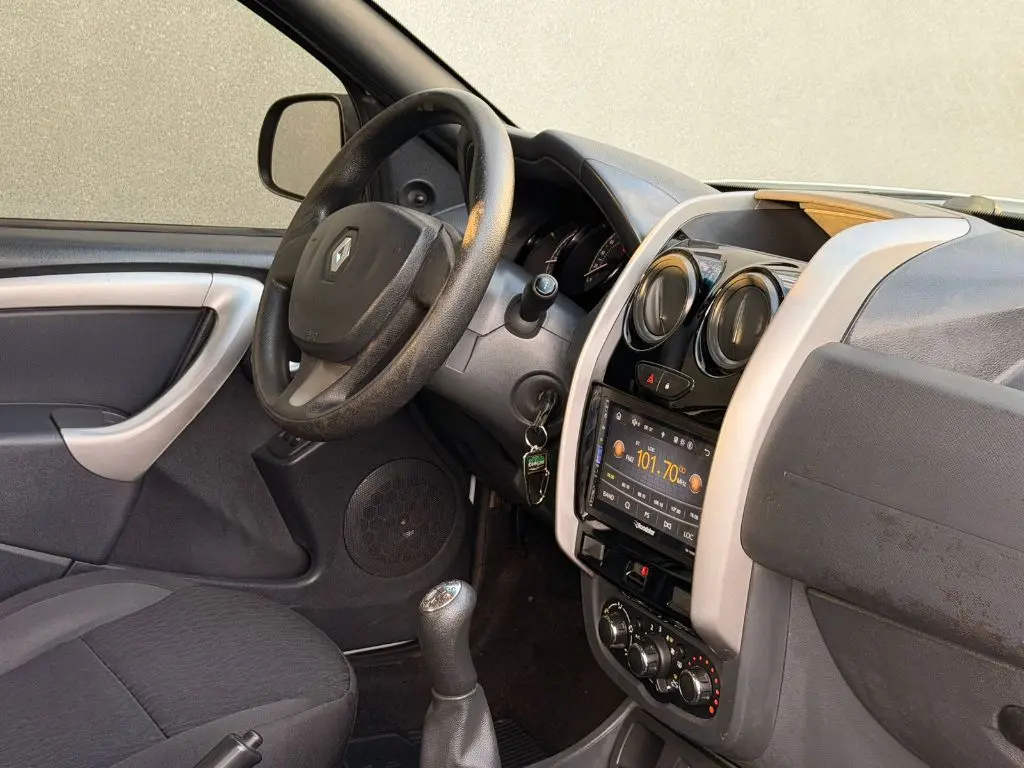 RENAULT Duster - Foto