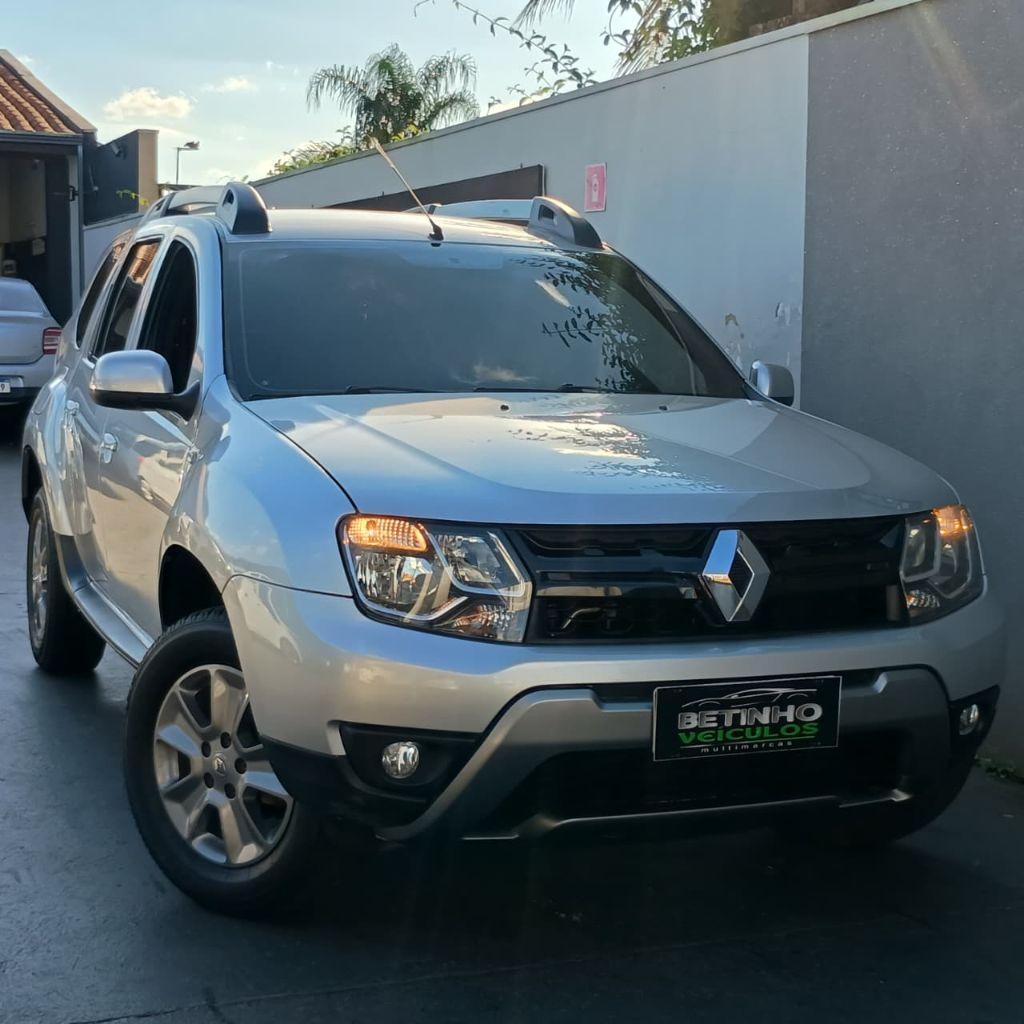 RENAULT Duster - Foto