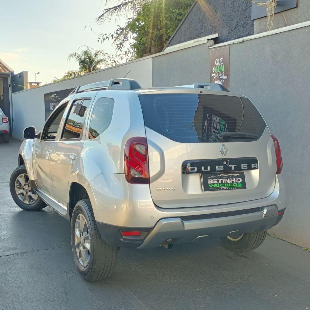 RENAULT Duster - Foto