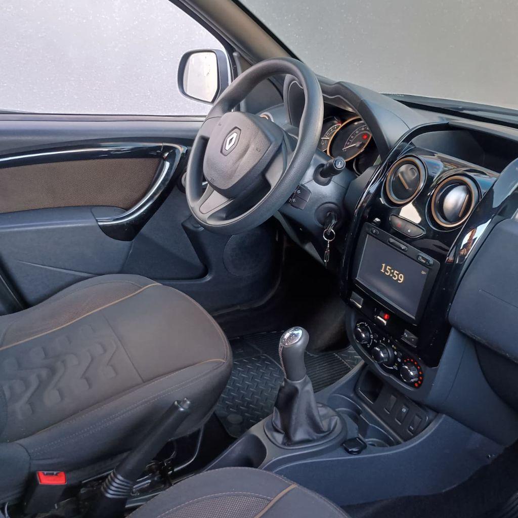 RENAULT Duster - Foto