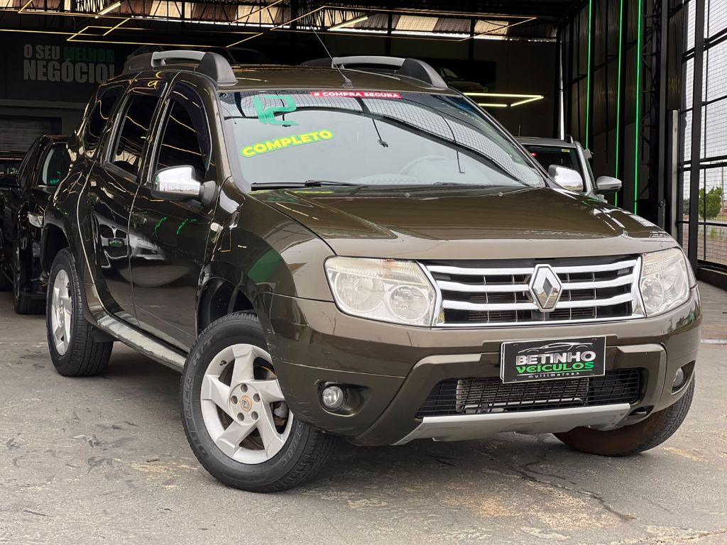 RENAULT Duster - Foto