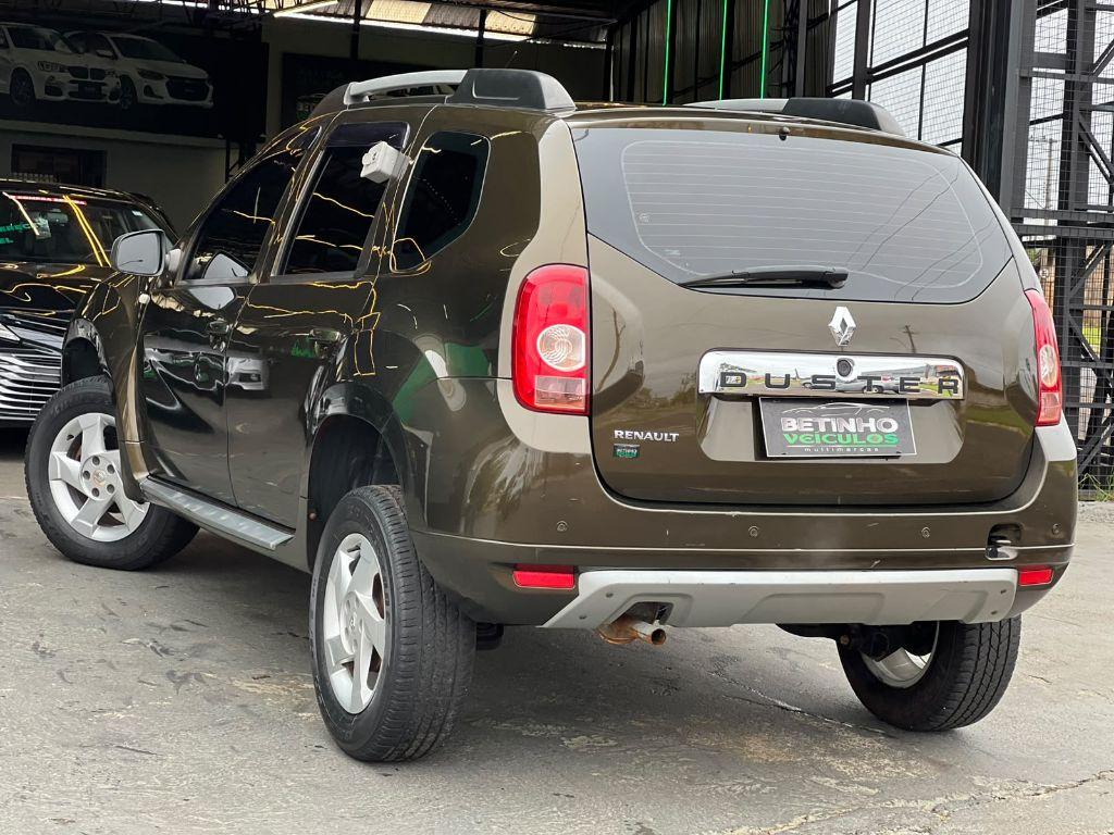 RENAULT Duster - Foto