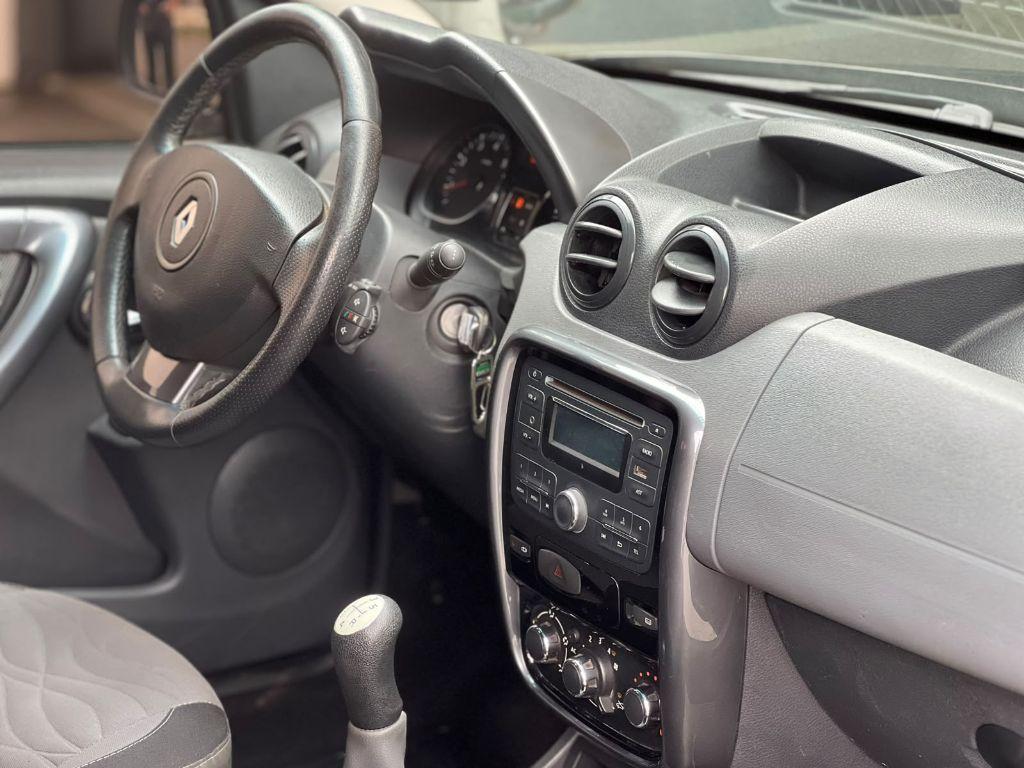 RENAULT Duster - Foto