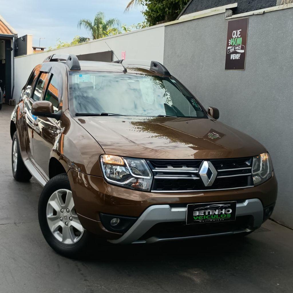 RENAULT Duster - Foto