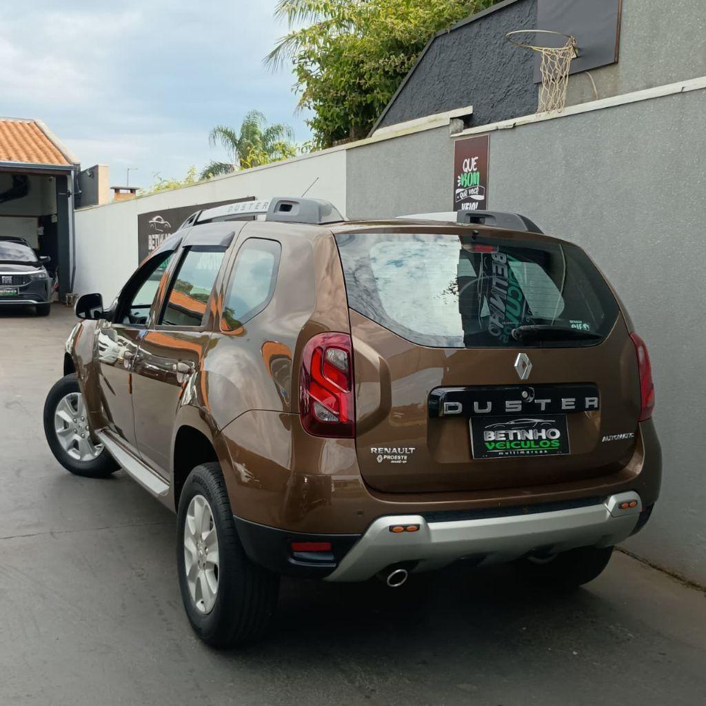 RENAULT Duster - Foto