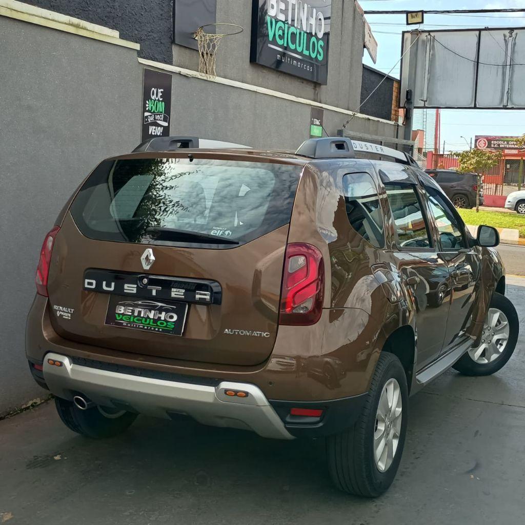 RENAULT Duster - Foto