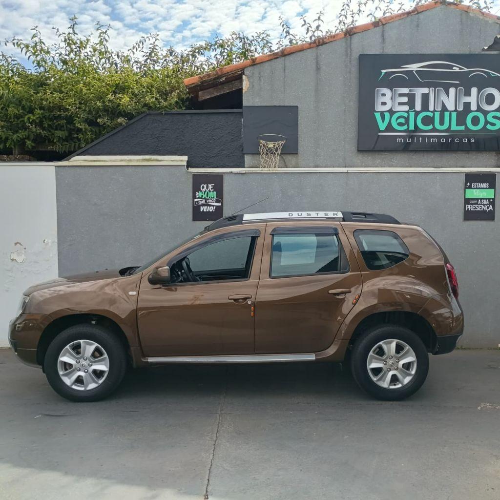 RENAULT Duster - Foto