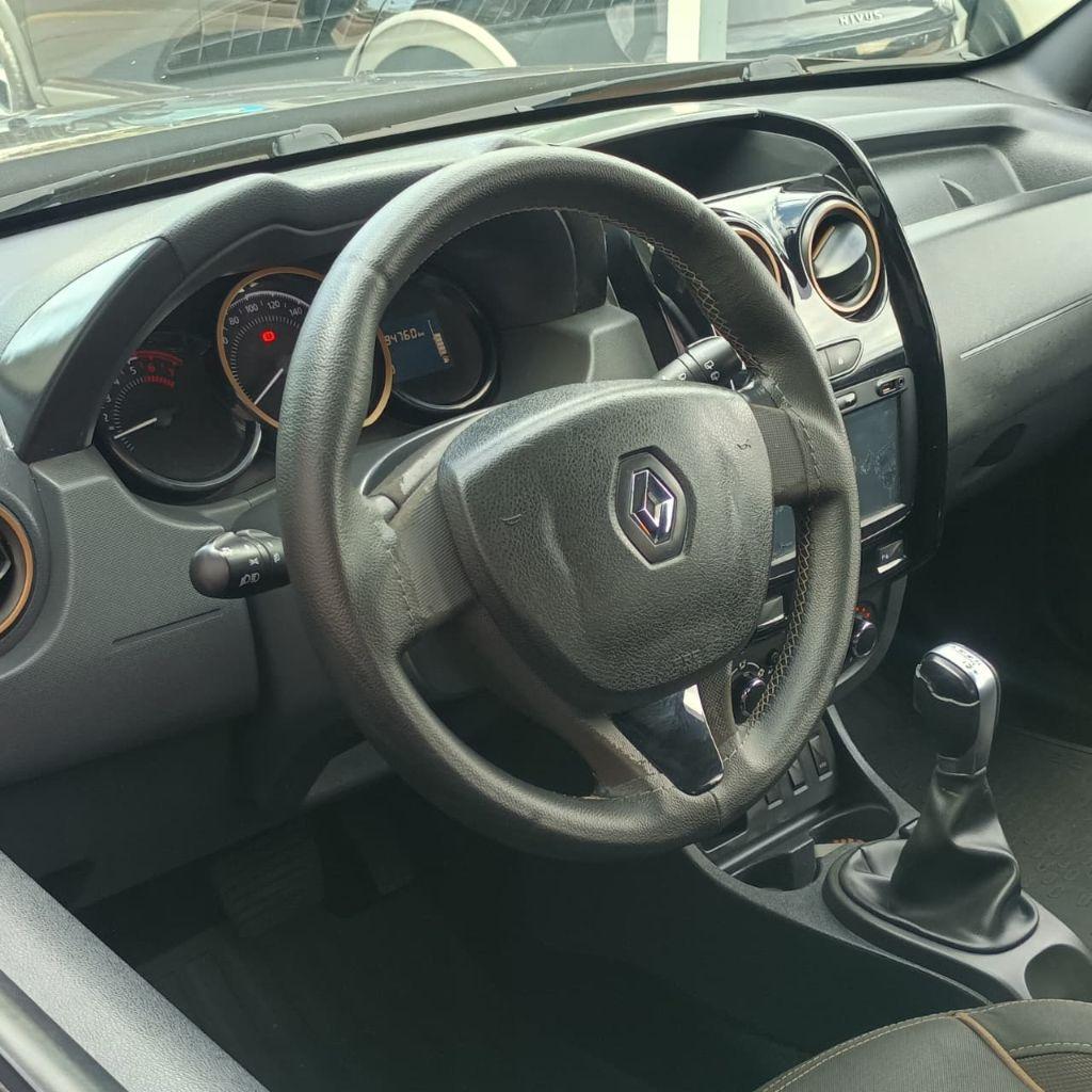 RENAULT Duster - Foto