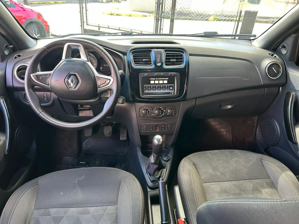 RENAULT Sandero - Foto