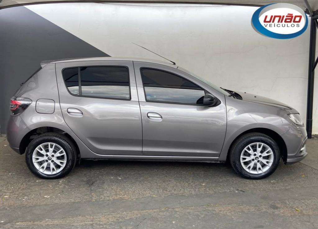 RENAULT Sandero - Foto