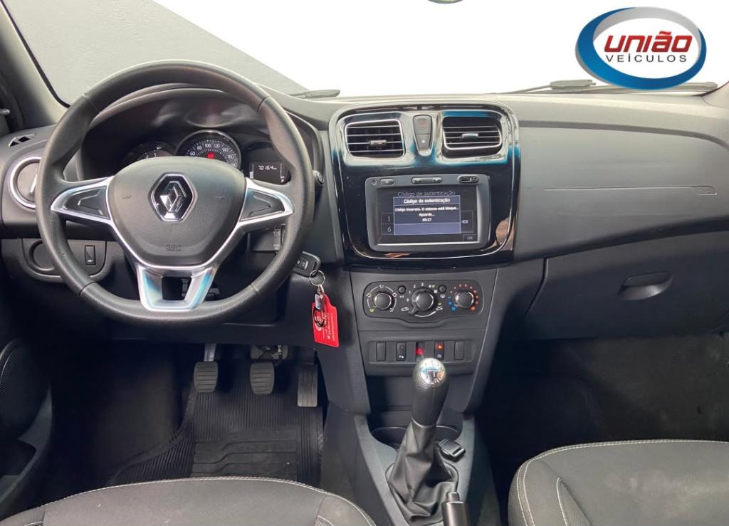 RENAULT Sandero - Foto