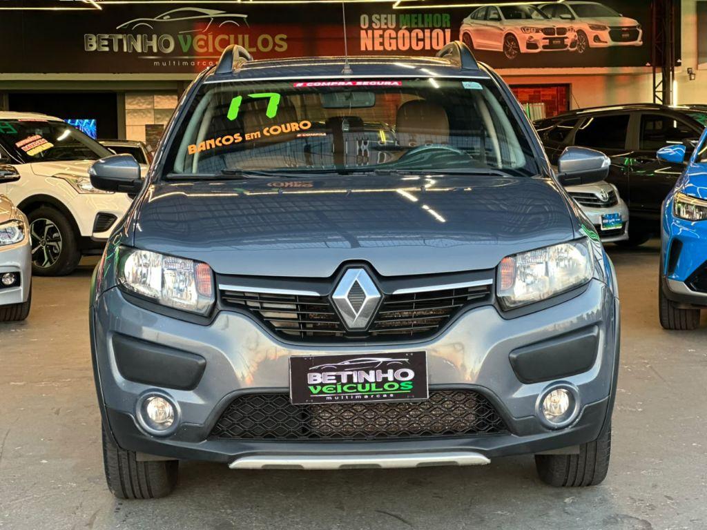 RENAULT Sandero - Foto