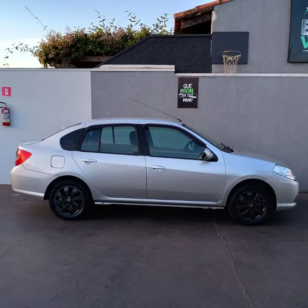 RENAULT Symbol - Foto