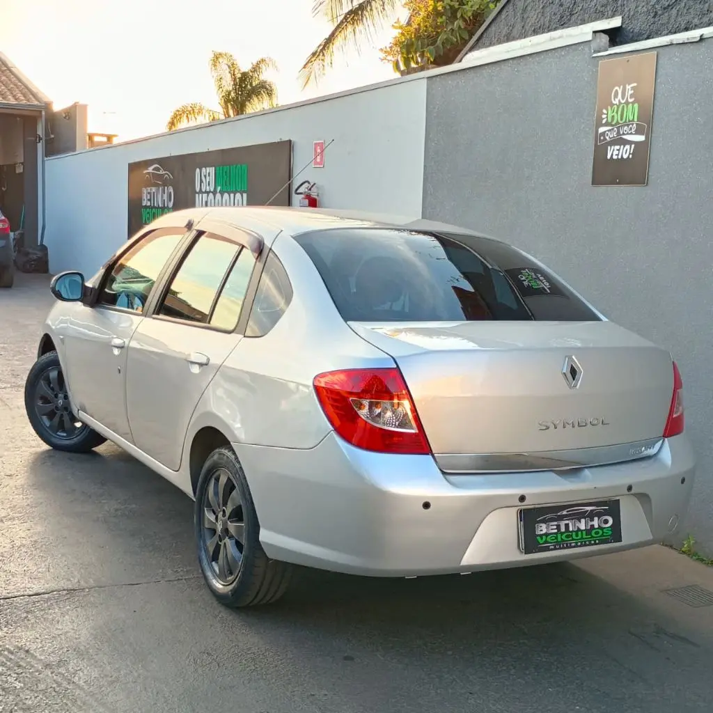 RENAULT Symbol - Foto