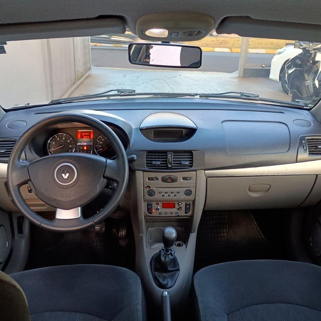 RENAULT Symbol - Foto