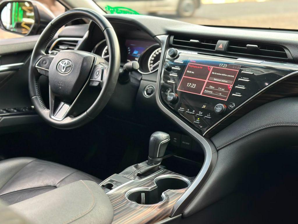 TOYOTA Camry - Foto