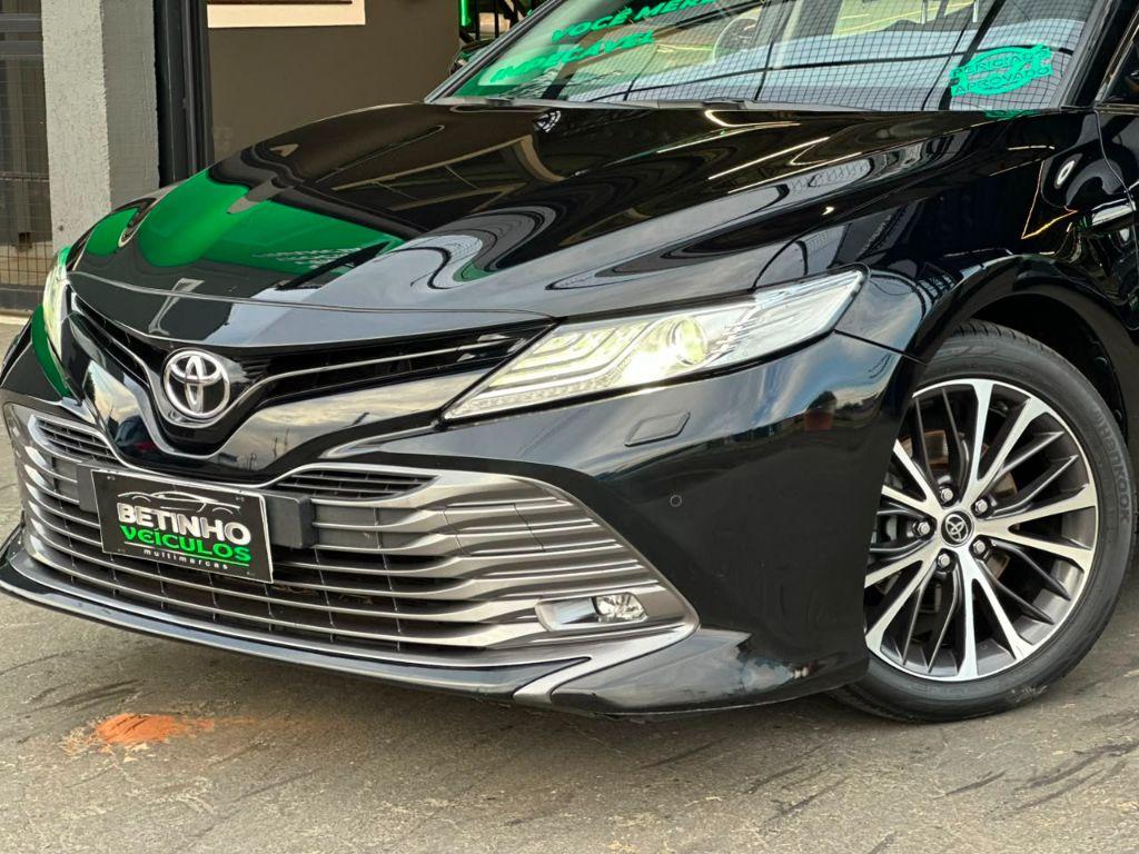 TOYOTA Camry - Foto