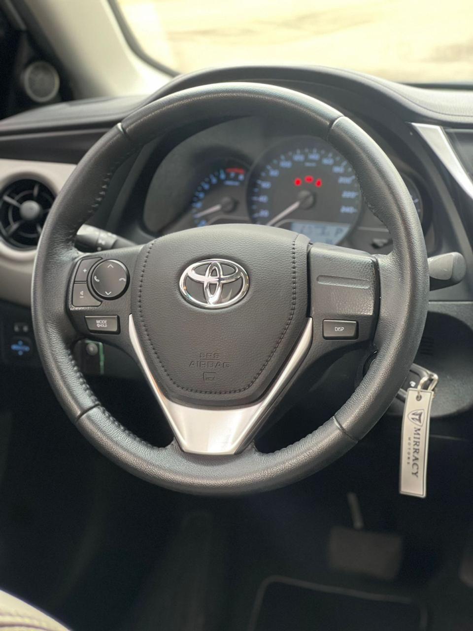 TOYOTA Corolla - Foto