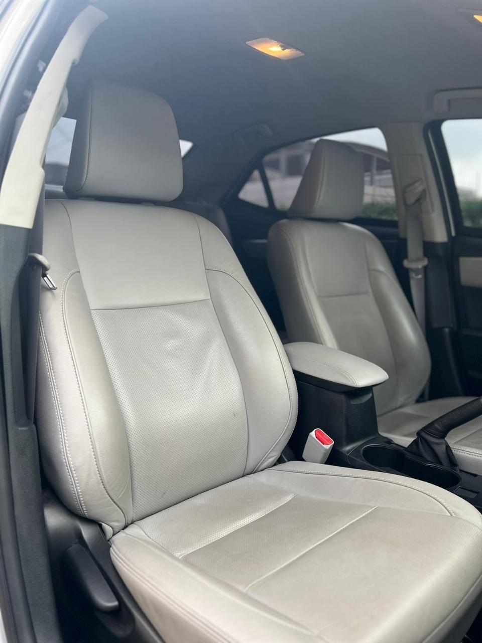 TOYOTA Corolla - Foto