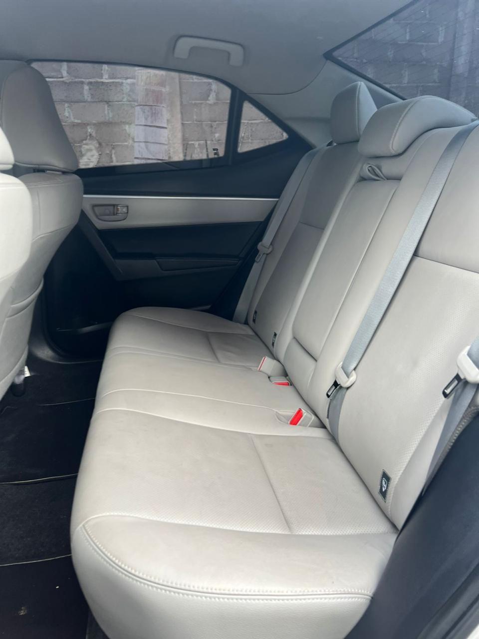 TOYOTA Corolla - Foto