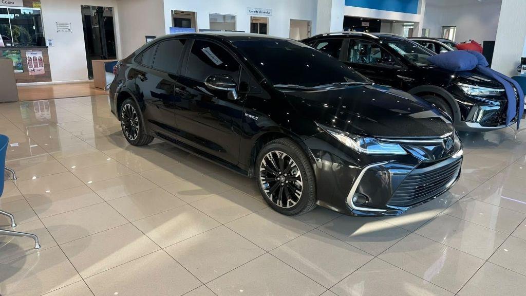 TOYOTA Corolla - Foto