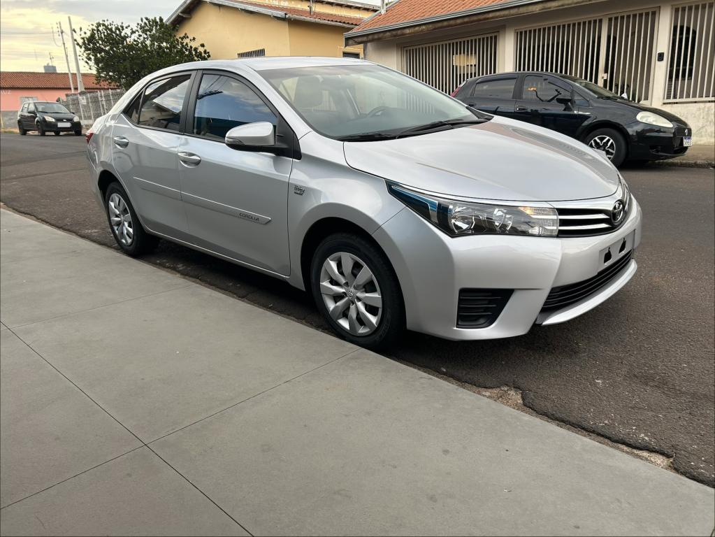 TOYOTA Corolla - Foto