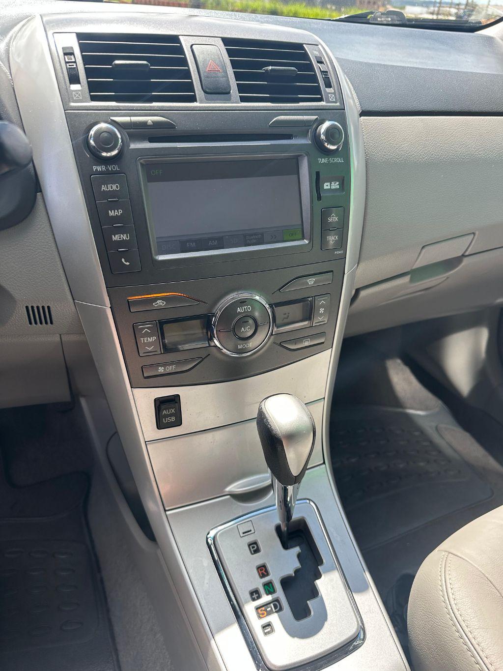 TOYOTA Corolla - Foto