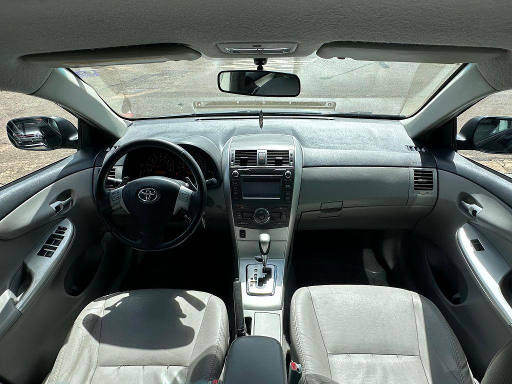 TOYOTA Corolla - Foto