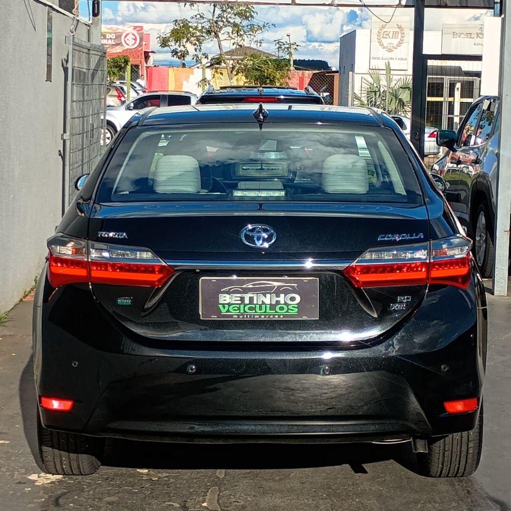 TOYOTA Corolla - Foto