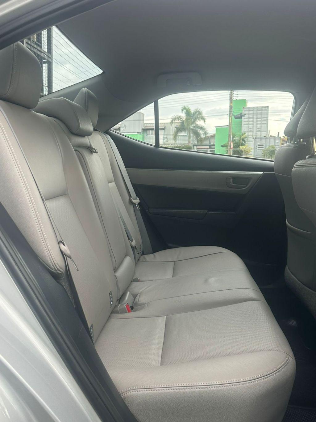 TOYOTA Corolla - Foto