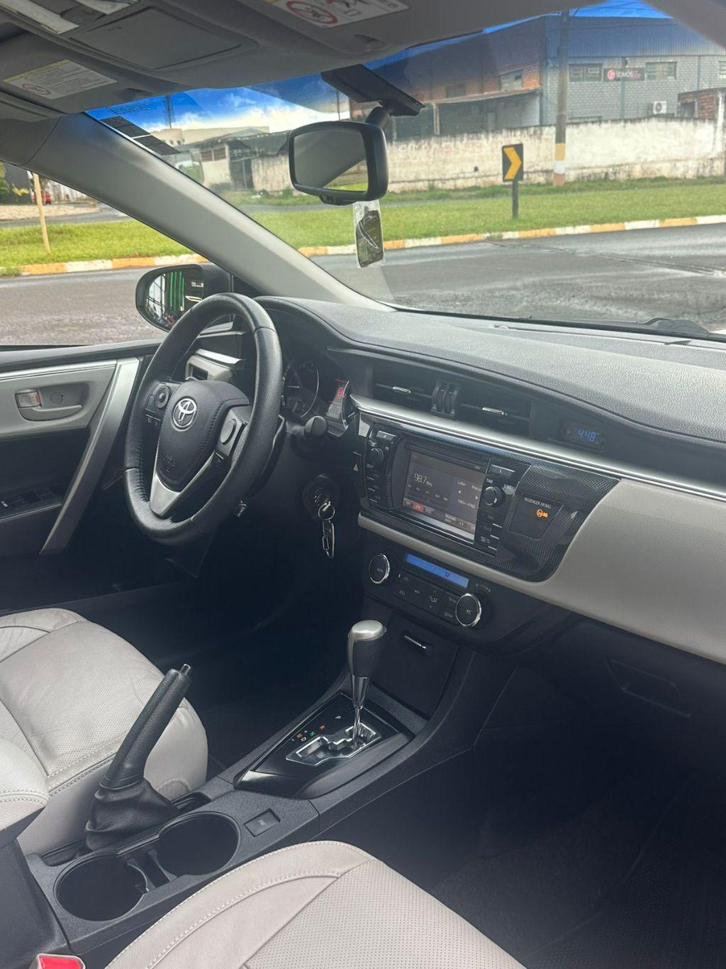 TOYOTA Corolla - Foto