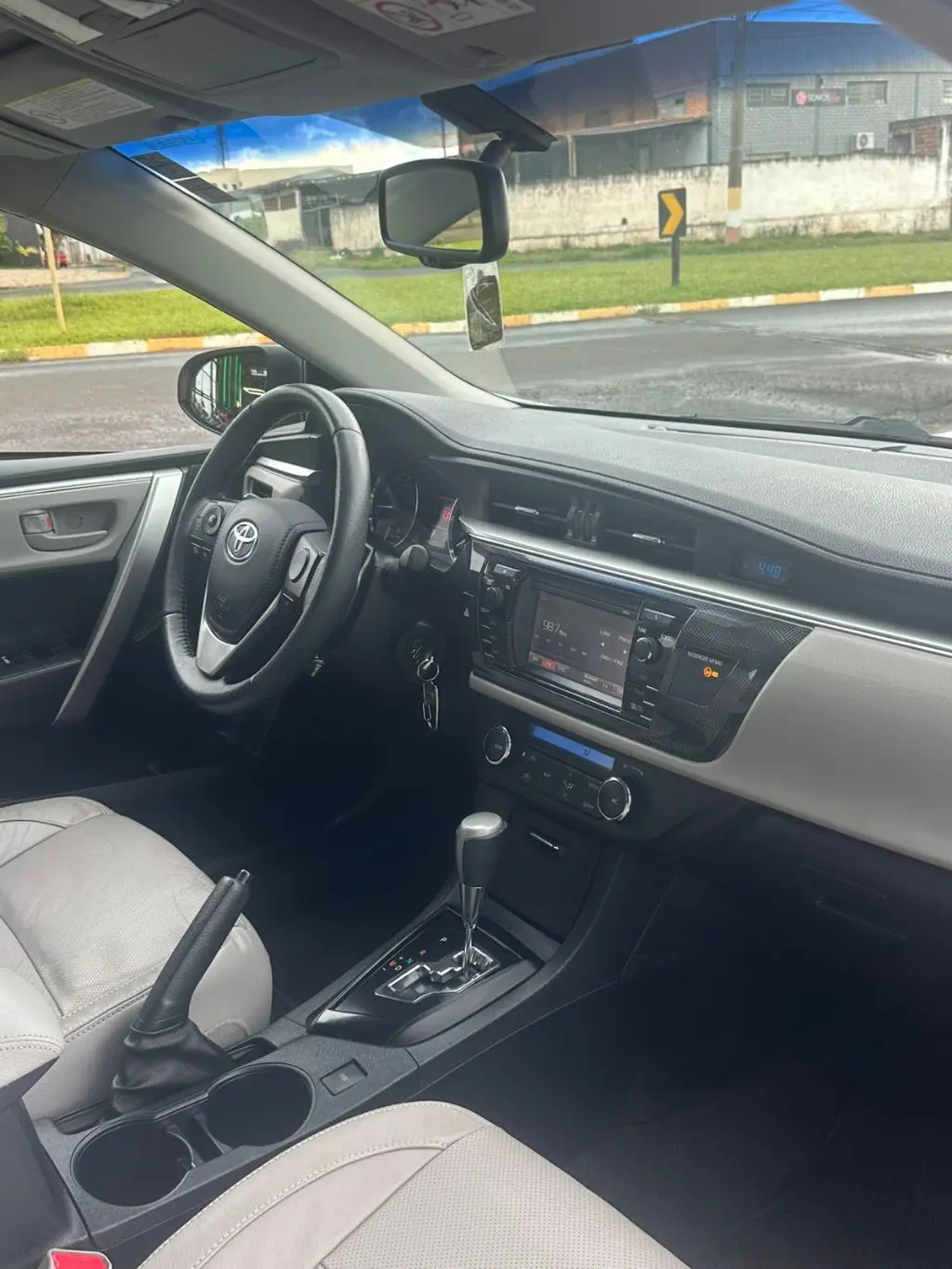 TOYOTA Corolla - Foto